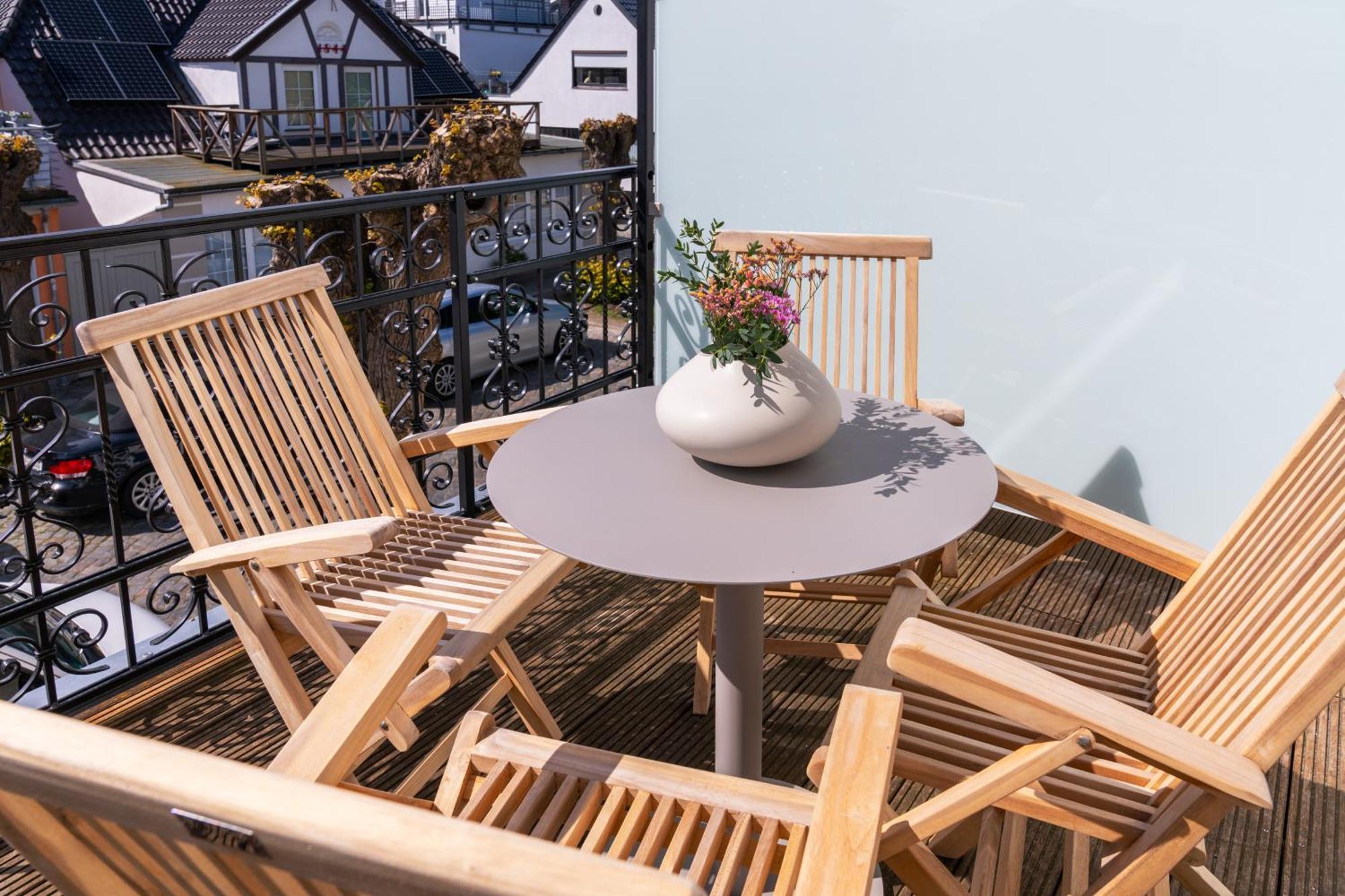 Kapitaenshaus Friedrich Franz - Premium Apartments 200 Meter Vom Strand Und Alten Strom Rostock Rom bilde