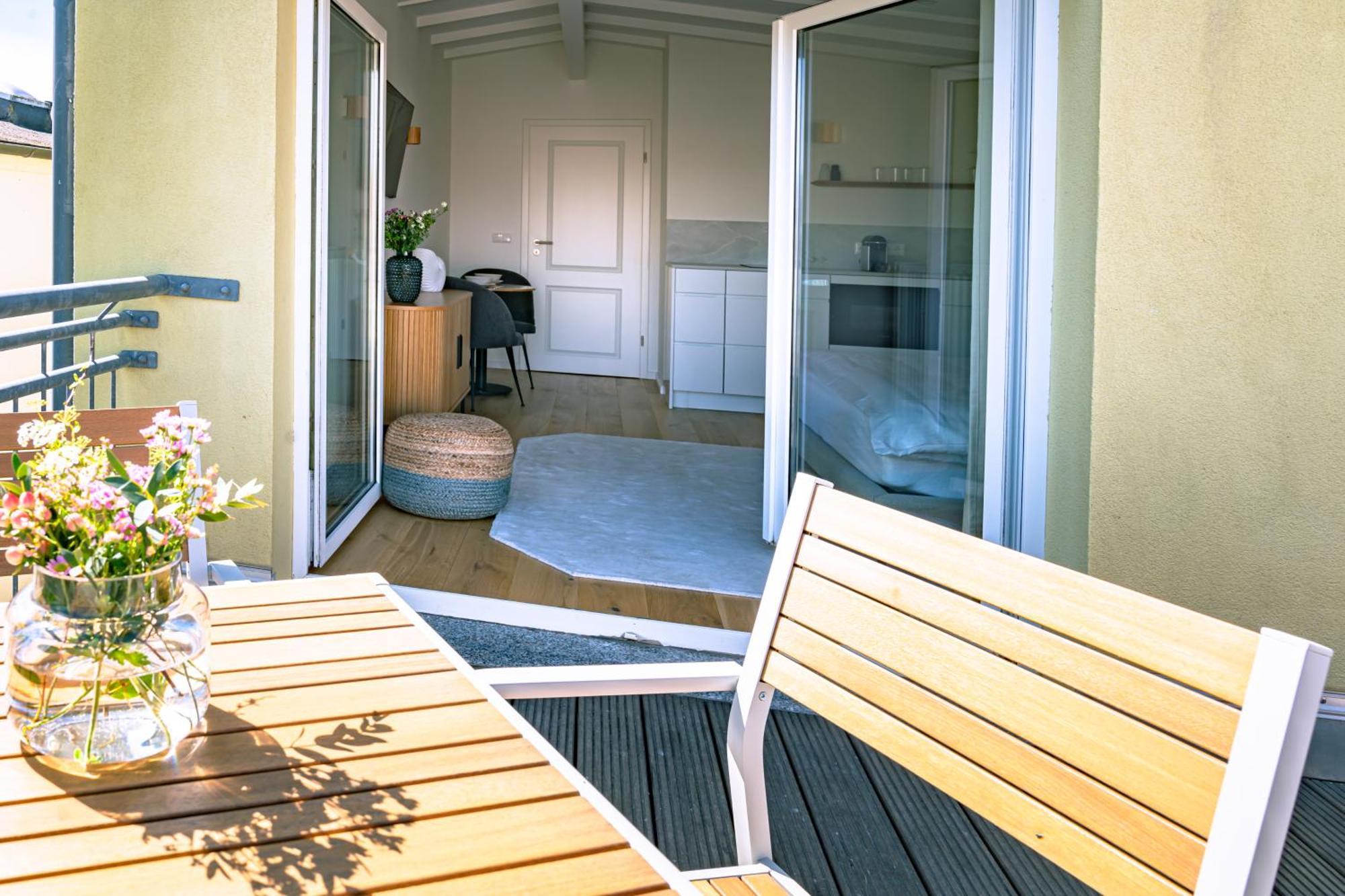 Kapitaenshaus Friedrich Franz - Premium Apartments 200 Meter Vom Strand Und Alten Strom Rostock Rom bilde
